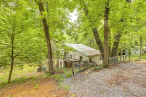 Off-grid Creekside Cabin Near Lake Jordan - Interiør