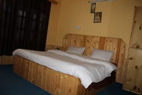 Apple Field House - Hotel in Old Manali - Quarto