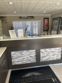 Howard Johnson by Wyndham Historic Lake Charles - Réception
