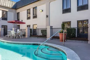 Quality Inn Summerville - Charleston - Piscine