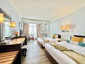 Phuket Merlin Hotel - Chambre