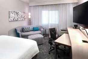 Courtyard by Marriott Pensacola - Chambre