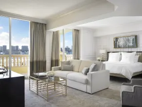 Acqualina Resort and Residences - Rum