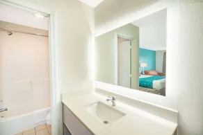 Howard Johnson by Wyndham Aiken - Salle de bain