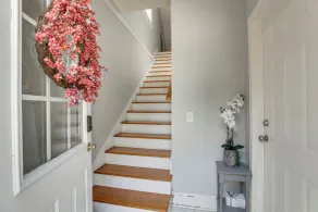 4 Mi to Dtwn: Simplistic Summerville Studio - Interiør