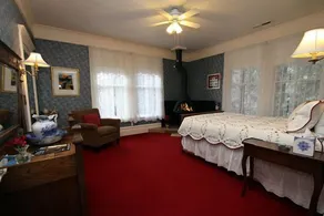 Santa Nella House - Room