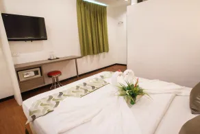 Yan Hotel - Room