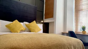 Siberia Bar & Hotel - Room