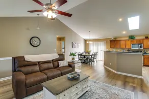 Sip, Soar & Explore: Spacious Union Home w/ Yard - Innenbereich