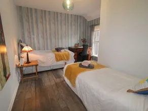 30 Main Street - Room