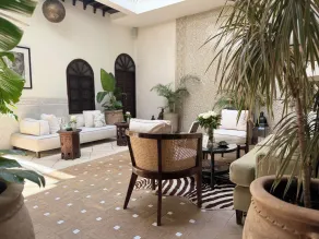 Riad Jona - Recepção