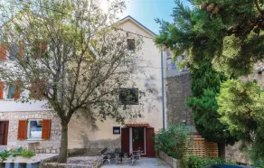 Stunning Home in Novi Vinodolski With 2 Bedrooms - Außenbereich