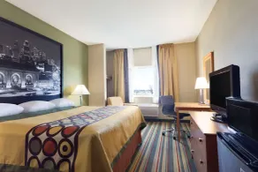 Super 8 by Wyndham Lees Summit - Chambre