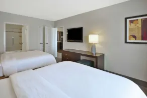 Embassy Suites Columbus-Airport - Chambre