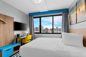Days Inn by Wyndham New York Chinatown - Room