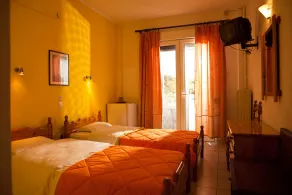 Saron Hotel - Vue de la chambre