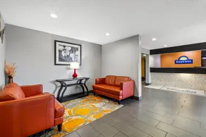 Days Inn by Wyndham Black River Falls - Access to ATV Trail - Lobby