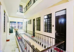 Hotel Vashistha - Ascensor