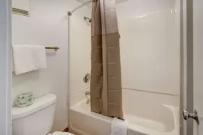 Motel 6-Dallas, TX - Forest Lane - Bagno