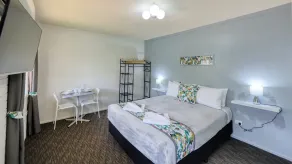 Oasis Motel - Room