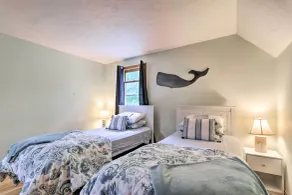 Walk to Main Street: Cottage w/ Sunroom in Hyannis - Interiør