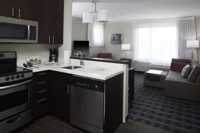 TownePlace Suites by MarriottDetroit Canton - Chambre