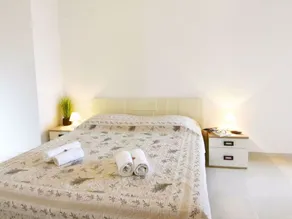 Modern poolside flat with game room acess - Camera