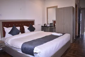 Night Inn Paradise  - Habitación