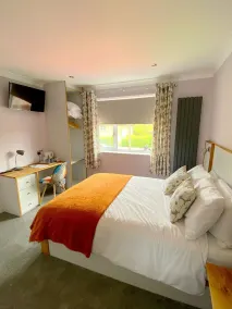 Orchard House - Room