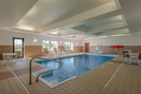 Holiday Inn Express and Suites Lafayette East by IHG - Pool