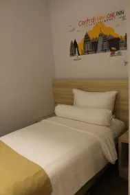 Central Front One Inn Jakarta Airport - Chambre
