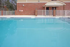 Holiday Inn Express Hotel & Suites Hope Mills-Fayetteville Airport by IHG - Pool