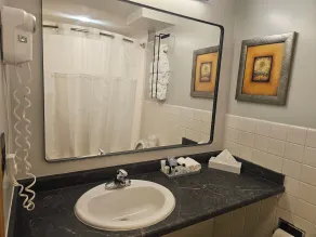 Broadway Inn Conference Center - Salle de bain