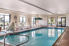 Comfort Inn & Suites Sheridan - Piscine