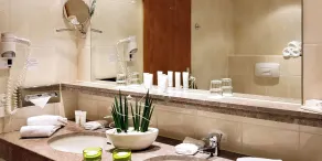 ACHAT Hotel Braunschweig - Bathroom