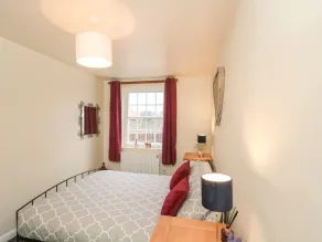 Apartment 1 Sneaton Hall - Zimmer