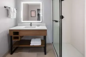 Hawthorn Extended Stay by Wyndham Williston Burlington - Salle de bain