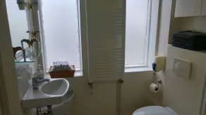 Guesthouse Sólgarðar - Badeværelse
