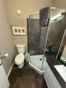 Mountain Views, Steps to BM Village, Hot Tub, BBQ. - Baño