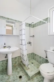 Johnhara Studios & Apartments - Bad