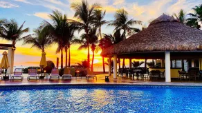 Camino Al Mar with Amazing View of the Ocean, Beach and Pool - Piscina