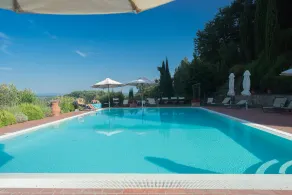 Holiday Home Features a Garden Features and Free Wifi - Piscine