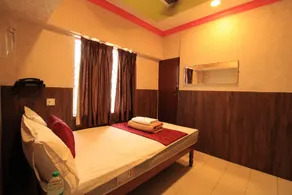 M.G.R. Park Inn - Chambre