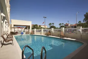 Hampton Inn & Suites Bradenton Downtown Historic District - Piscine