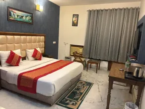 FabHotel The Lalit Vibes - Nr DLF Phase 2 & MG Road Metro - Habitación