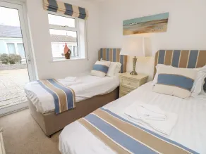 Forbes C1 - Habitación