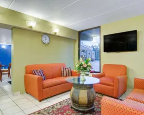 Rodeway Inn Norcross - Hall