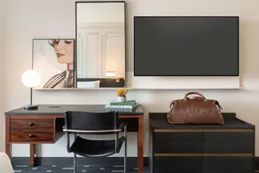 106 Jefferson Huntsville, Curio Collection by Hilton - Rom