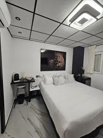 HOSTAL LUXURY NIT I DIA - Habitación