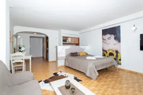 Appartement 'Unique Hotel Apartment 3-3' avec vue mer, Wi-Fi et climatisation - Chambre